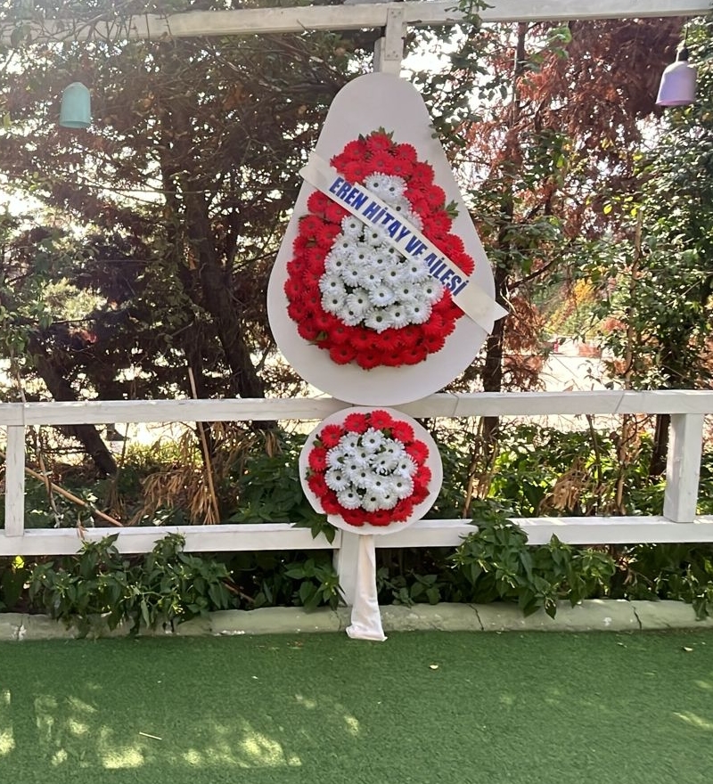 Kırmızı Beyaz Gerbera İki Katlı Açılış ve Düğün Çelengi