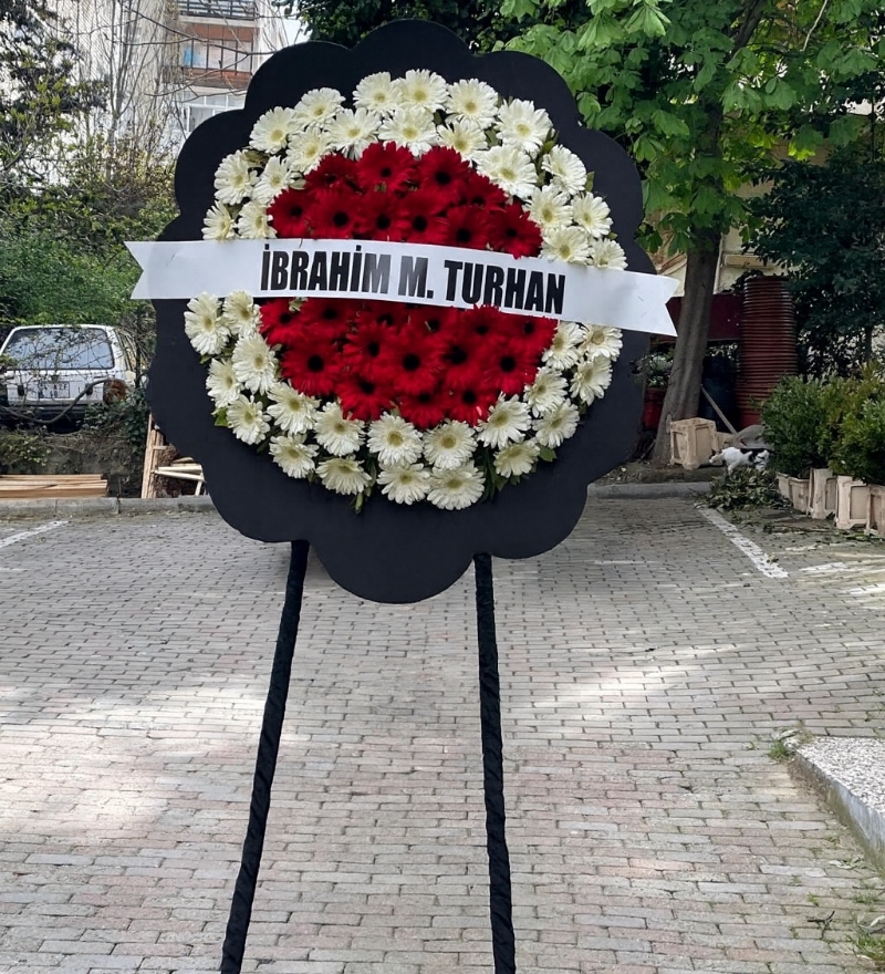 Prestij Kırmızı Beyaz Cenaze ve Taziye Çelengi