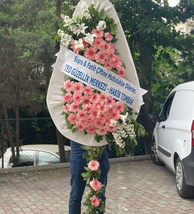 Görkemli Gerbera ve Lilyum Düğün ve Tören Çelengi